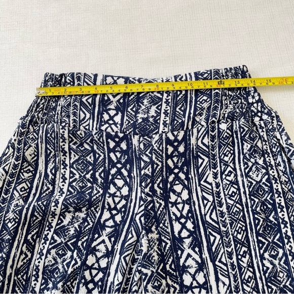 Three Dots Pants Blue White Tribal Aztec Smocked Waist  Wide Leg High Rise Sz S - Picture 6 of 13